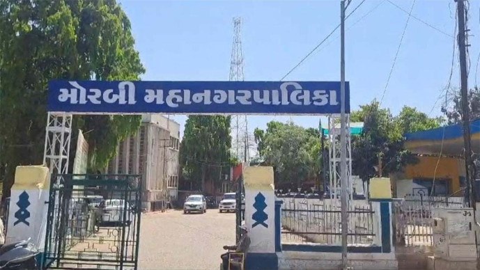 મોરબીના 88 બાકીદારોની મિલકત સીલ: વેરો ન ભરનારા 2 આસામીના નળ કનેક્શન કટ