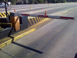 હાઈવે ટોલ પ્લાઝા પરની બેરિયર આખરે નડતી બંધ થશે